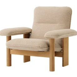 Audo Copenhagen Brasilia lounge chair, oak - Bouclé 02