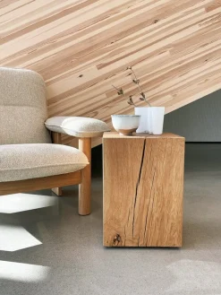 Audo Copenhagen Brasilia lounge chair, oak - Bouclé 02