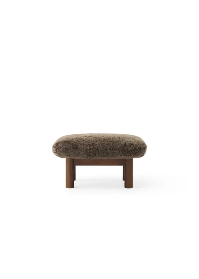 Audo Copenhagen Brasilia ottoman, dark stained oak - Root sheepskin