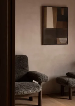 Audo Copenhagen Brasilia ottoman, dark stained oak - Root sheepskin