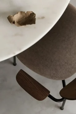 Audo Copenhagen Harbour Column dining table, 105 cm, black base - Estremoz marbl