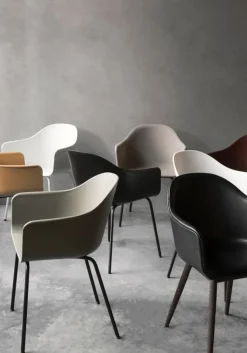 Audo Copenhagen Harbour chair, burned red - black