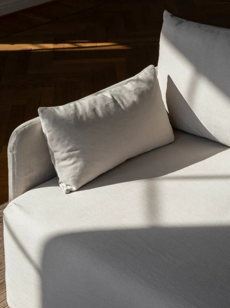 Audo Copenhagen Offset 3-seater sofa with loose cover, oat