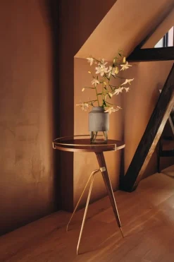 Audo Copenhagen Umanoff side table, 60 cm, walnut - brushed brass