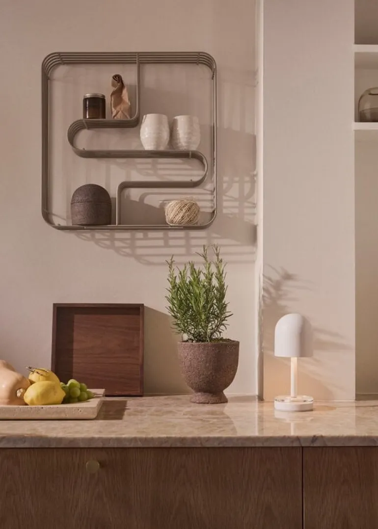 AYTM Curva Square display shelf, silver