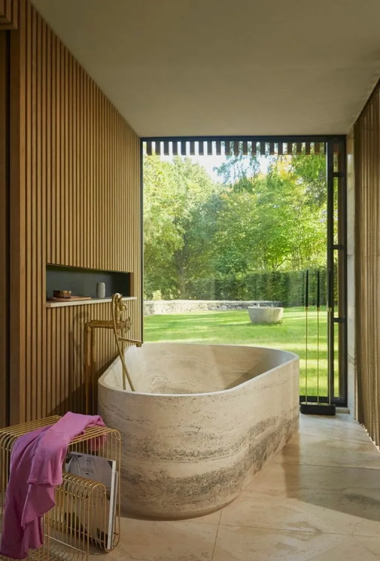 AYTM Curva stool, gold