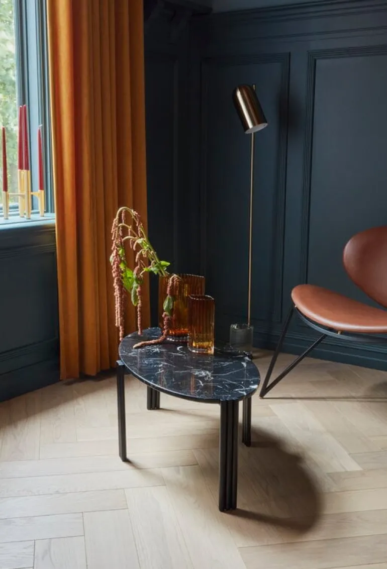 AYTM Folium vase, L, amber