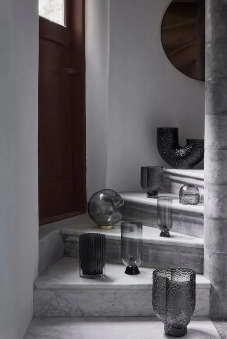 AYTM Folium vase, L, black