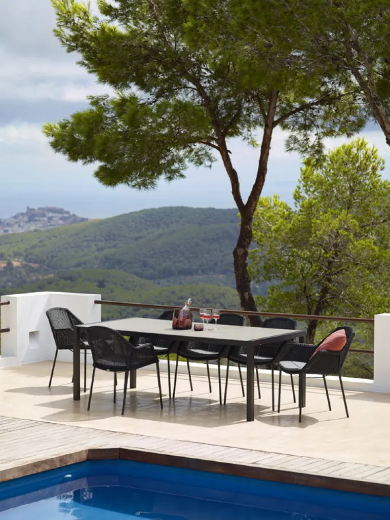 Cane-line Breeze dining chair, stackable, black