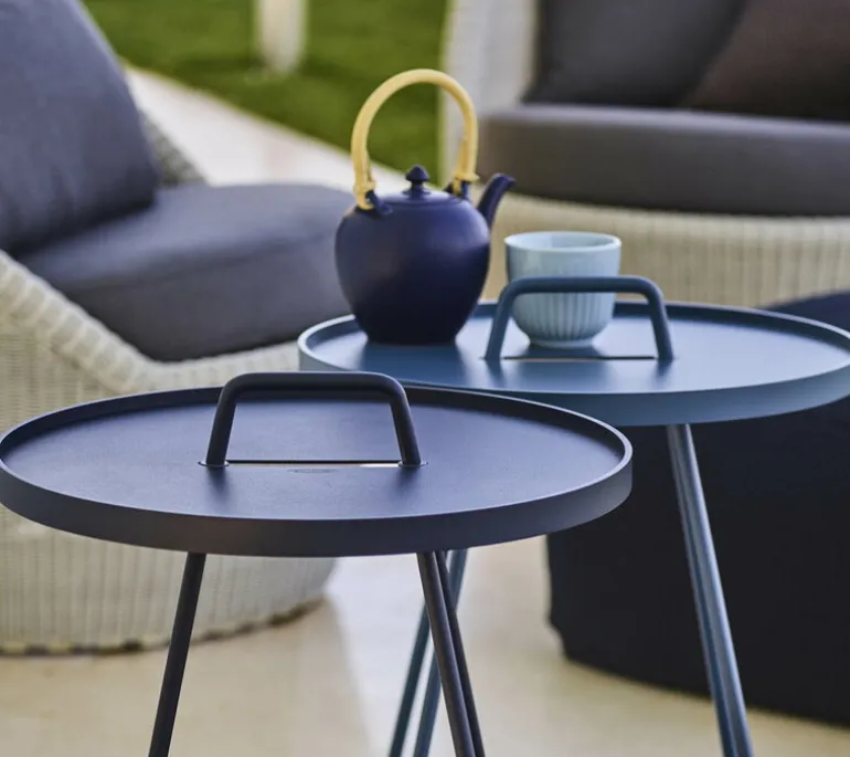 Cane-line On-the-move table, small, dark blue