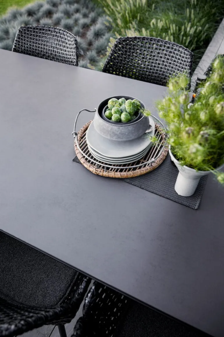 Cane-line Pure dining table, 200 x 100 cm, lava grey - Nero black ceramic