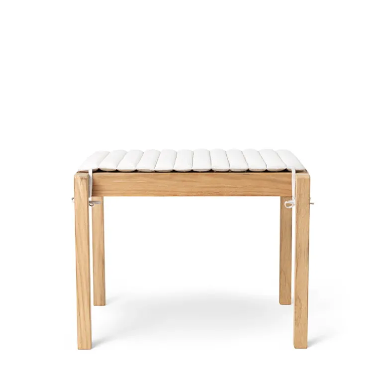 Carl Hansen & Søn AH901 Outdoor side table/stool, 59,5 x 48,5 cm, teak