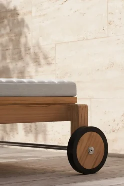 Carl Hansen & Søn AH603 Outdoor lounger, teak