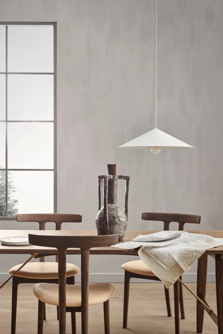 Carl Hansen & Søn BM1160 Hunting dining table, oiled walnut - steel