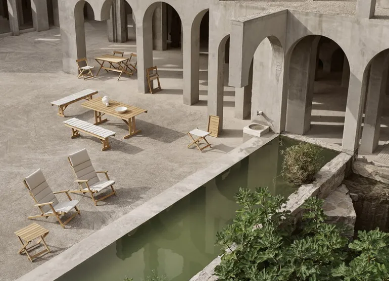 Carl Hansen & Søn BM5868 side table, teak