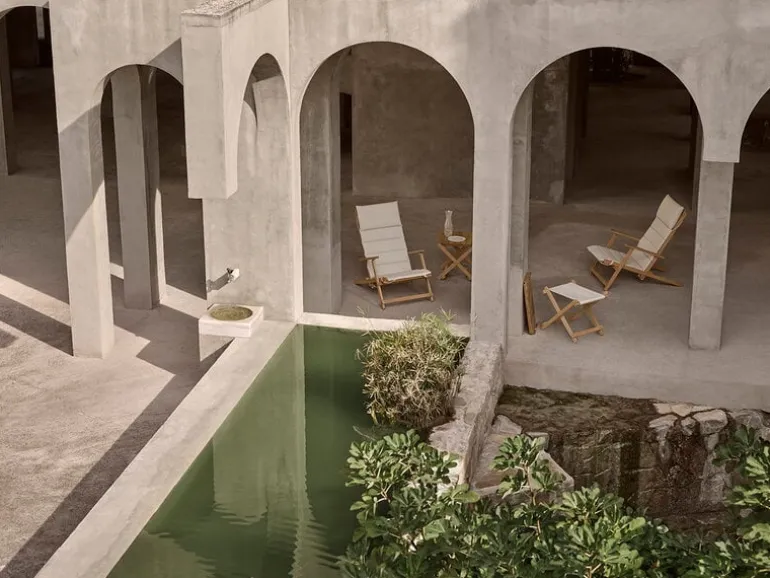 Carl Hansen & Søn BM1069 tray, teak