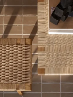 Carl Hansen & Søn BM0489S table bench, short, oiled oak - paper cord