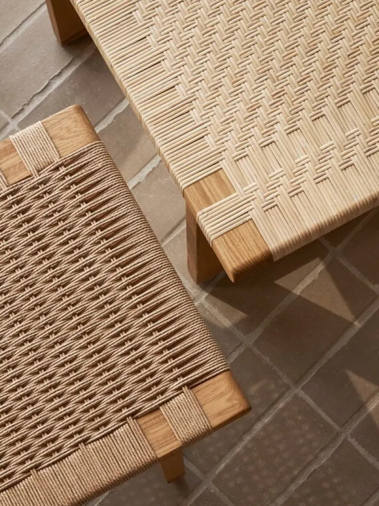 Carl Hansen & Søn BM0489S table bench, short, oiled oak - paper cord