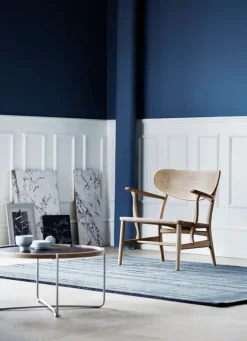 Carl Hansen & Søn CH22 lounge chair, oiled oak - natural cord