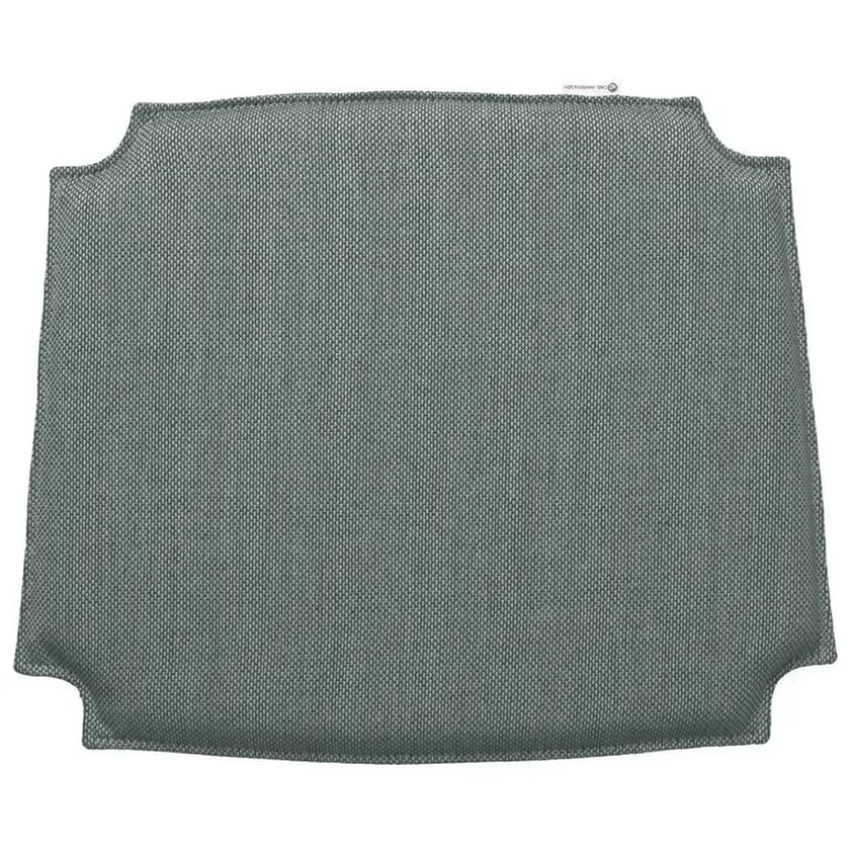 Carl Hansen & Søn CH24 Wishbone cushion, Re-wool 0868