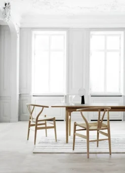 Carl Hansen & Søn CH24 Wishbone chair, soaped oak - natural cord