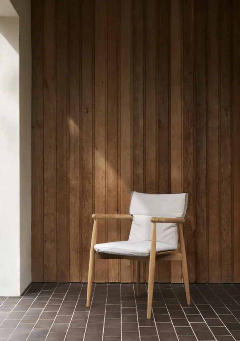 Carl Hansen & Søn Embrace E008 dining chair cushion, Agora Life Oat