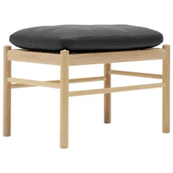 Carl Hansen & Søn OW149F Colonial footstool, oiled oak - black leather Thor 301