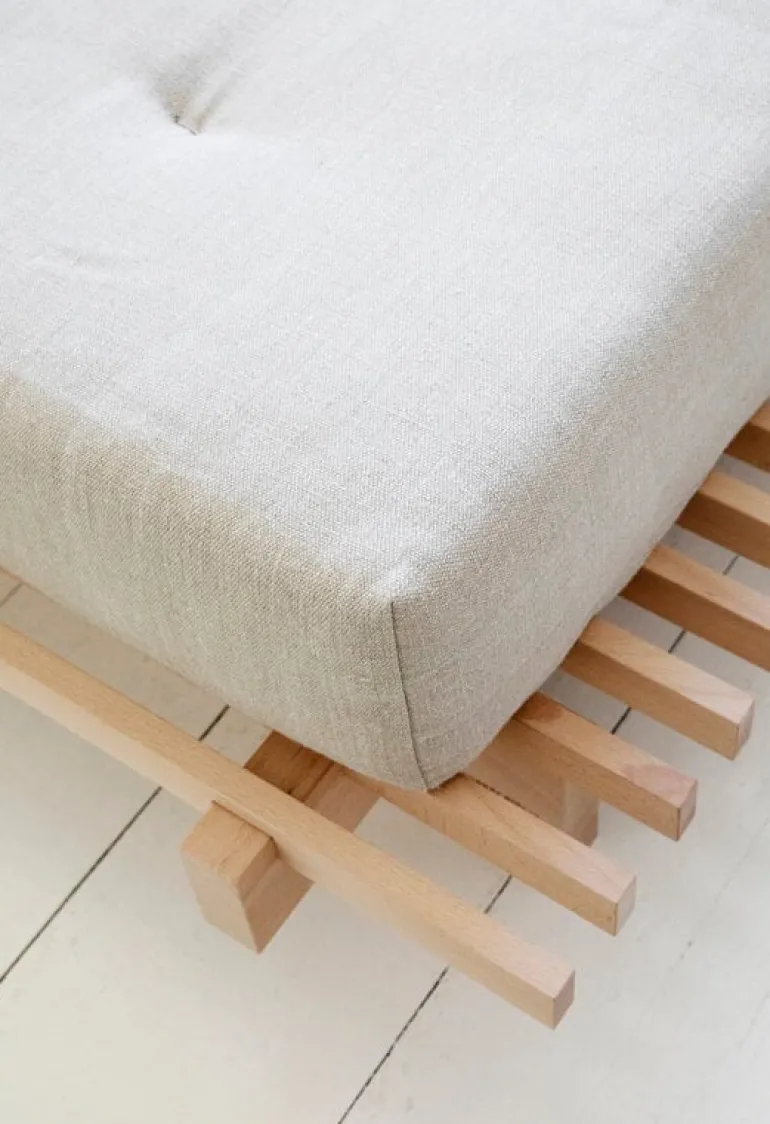 Collaboratorio Cubile 100 bed, beech