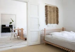 Collaboratorio Cubile 100 bed, beech