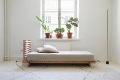 Collaboratorio Cubile 100 bed, beech