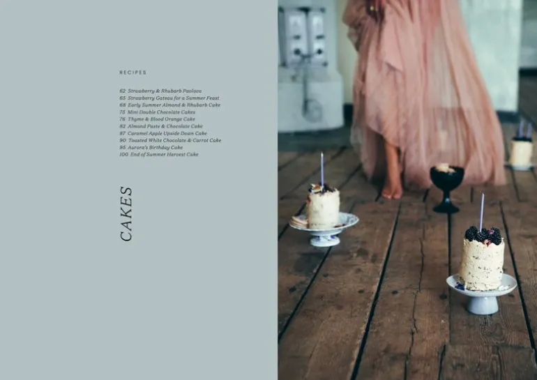 Cozy Publishing Gateaux and the Fortress - Sweet Pastries and Island Stories