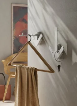 Design House Stockholm Arrow hanger, white