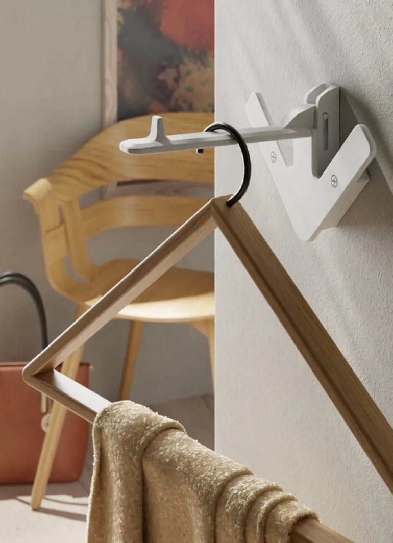 Design House Stockholm Arrow hanger, white