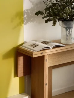 Design House Stockholm Flip table, oak