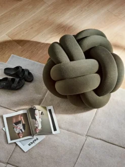Design House Stockholm Knot cushion, XL, forest green