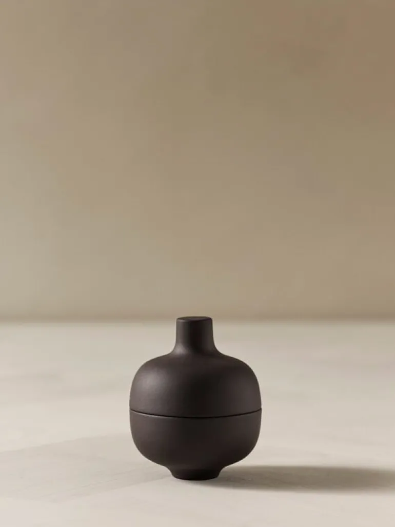 Design House Stockholm Sand Secrets bowl with lid, small, black