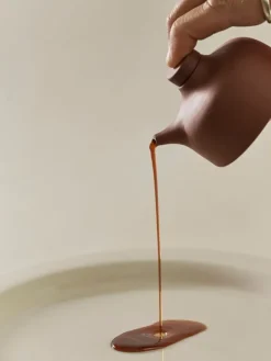 Design House Stockholm Sand Secrets soy pot, red