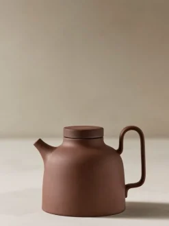 Design House Stockholm Sand Secrets tea pot, red