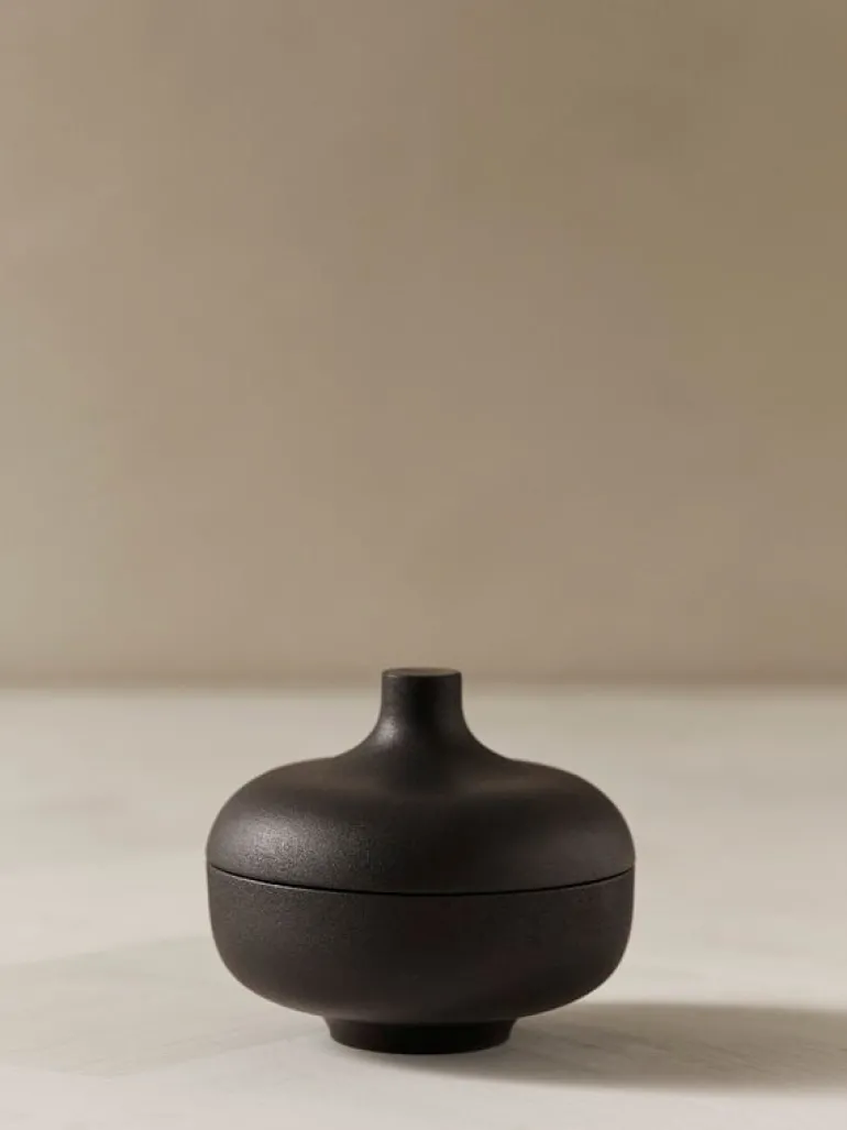 Design House Stockholm Sand Secrets bowl with lid, medium, black