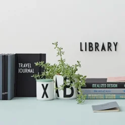 Design Letters Arne Jacobsen porcelain cup, white, A-Z