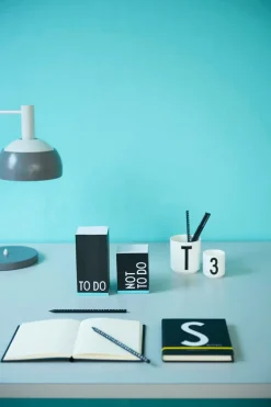 Design Letters Arne Jacobsen porcelain cup, white, A-Z