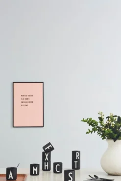 Design Letters Arne Jacobsen porcelain cup, black, A-Z