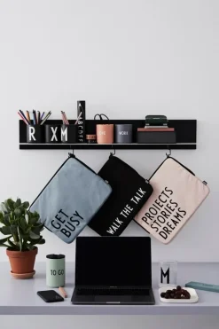 Design Letters Arne Jacobsen porcelain cup, black, A-Z