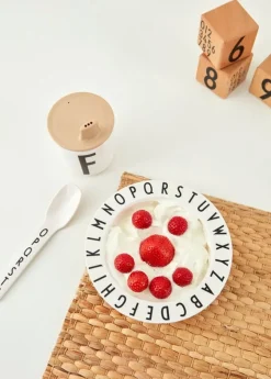 Design Letters Arne Jacobsen kids cup, Ecozen, A-Z