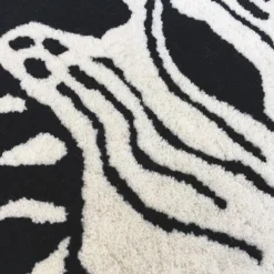 EO Leopard rug