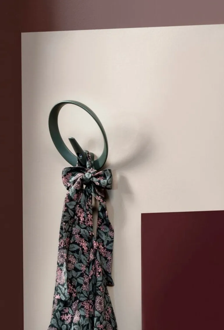 Essem Design Gloria hook, fir green