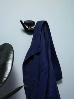 Essem Design Mama hook, black