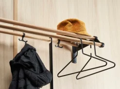 Essem Design Nostalgi 291 hat rack, 100 cm, oak - black