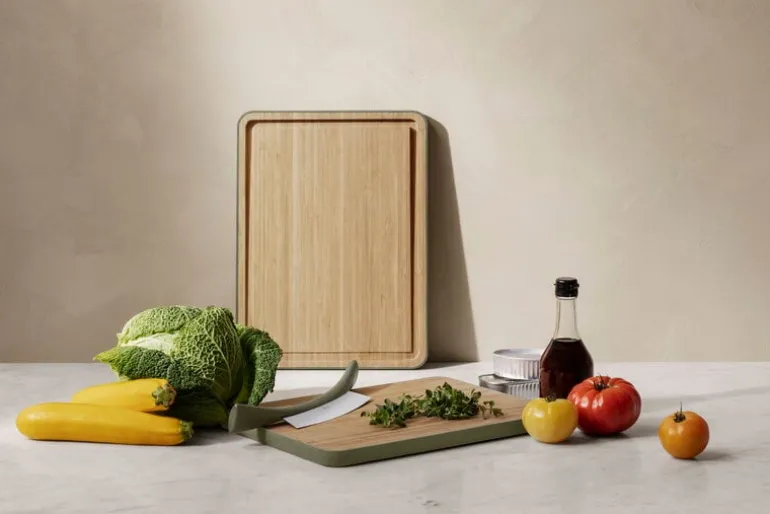 Eva Solo Green Tool cutting board with groove, 39 x 28 cm, bamboo