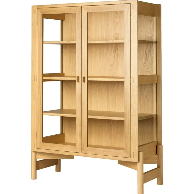 FDB Møbler A90 Boderne display case, 127 cm, lacquered oak